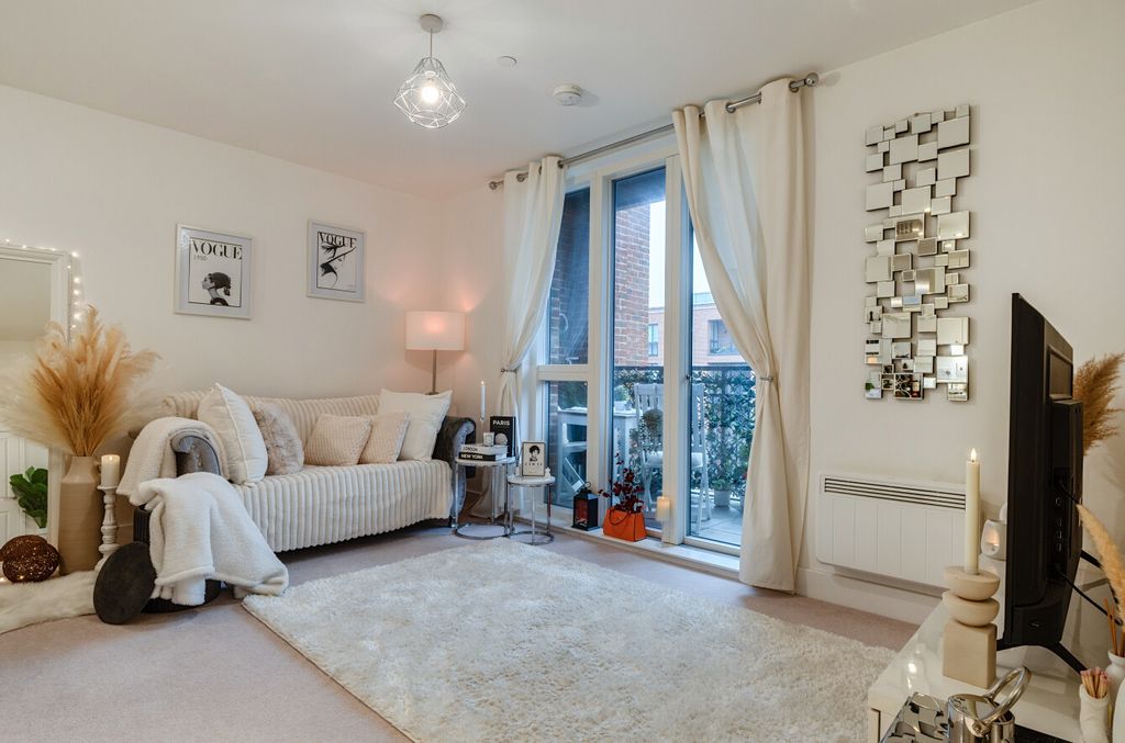 Property photo 3 of 22 1422973-7-69B2F29...