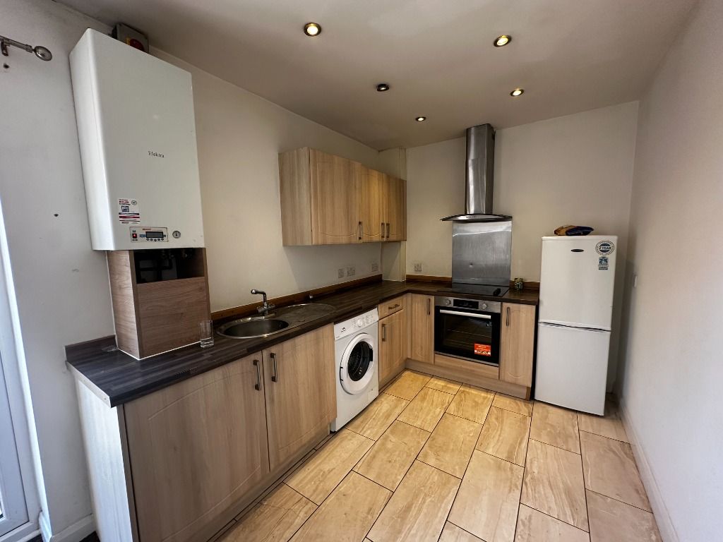 Property photo 3 of 9