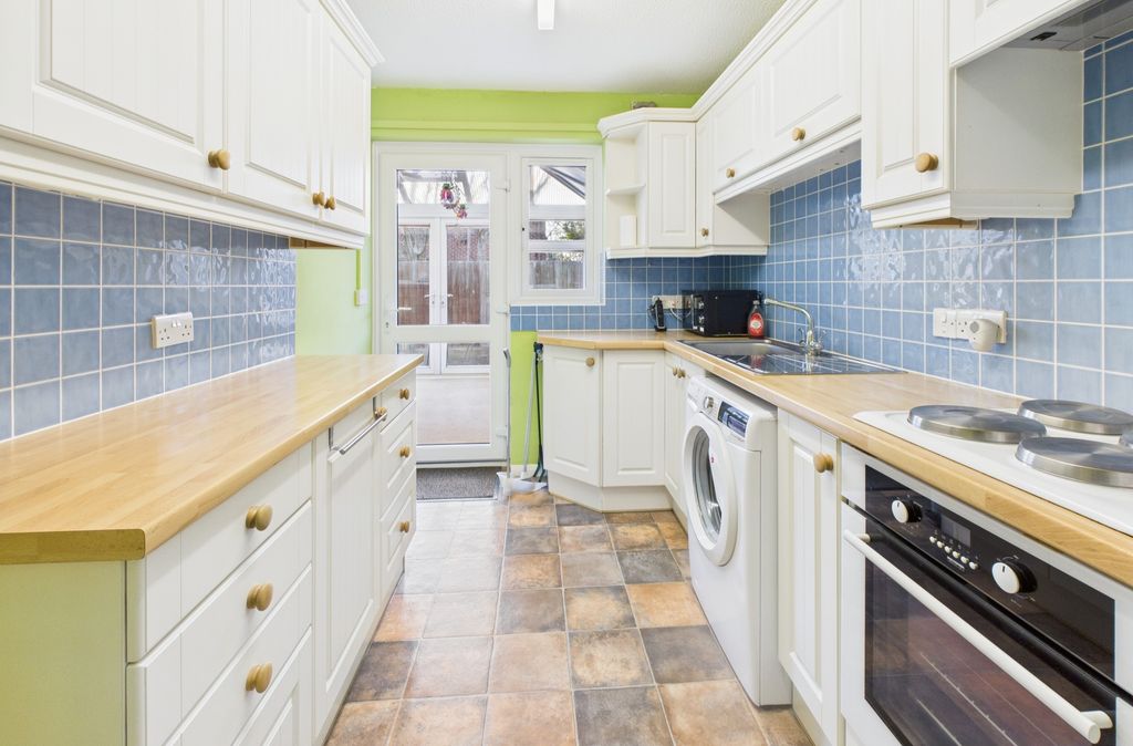 Property photo 2 of 17 Cam02519G0-Pr0367-Still010