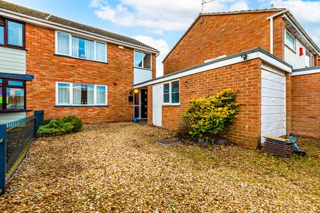 Property photo 1 of 25