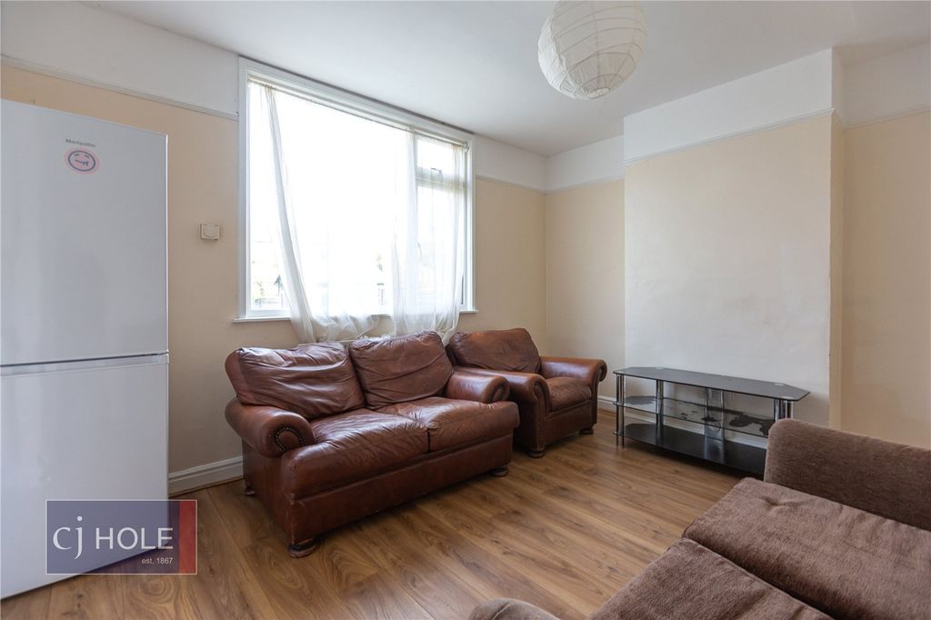 Property photo 3 of 13 Picture No. 22