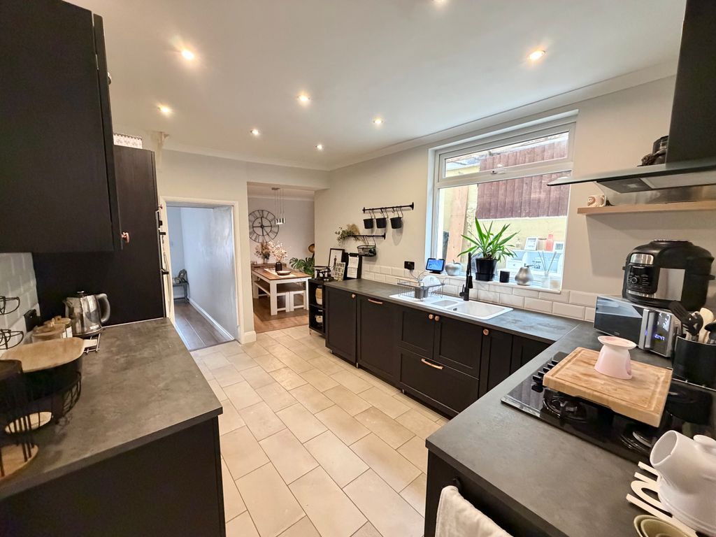 Property photo 3 of 21 Img_0840