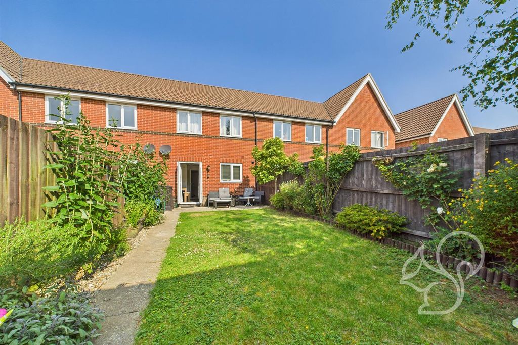 Property photo 1 of 18 Rear Garden