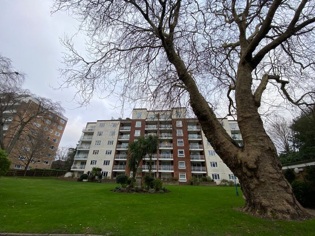 Property photo 2 of 18 View