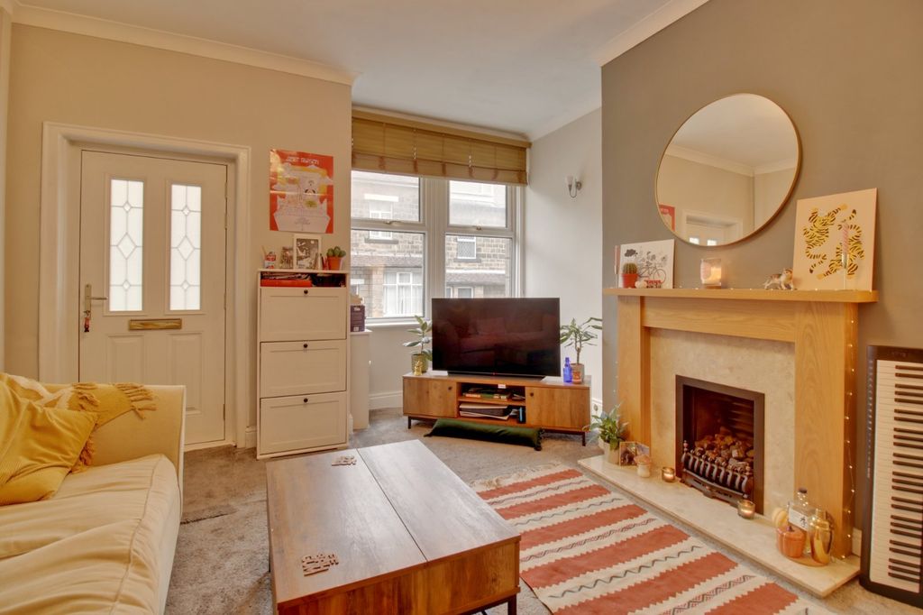 Property photo 3 of 17 Picture No. 27