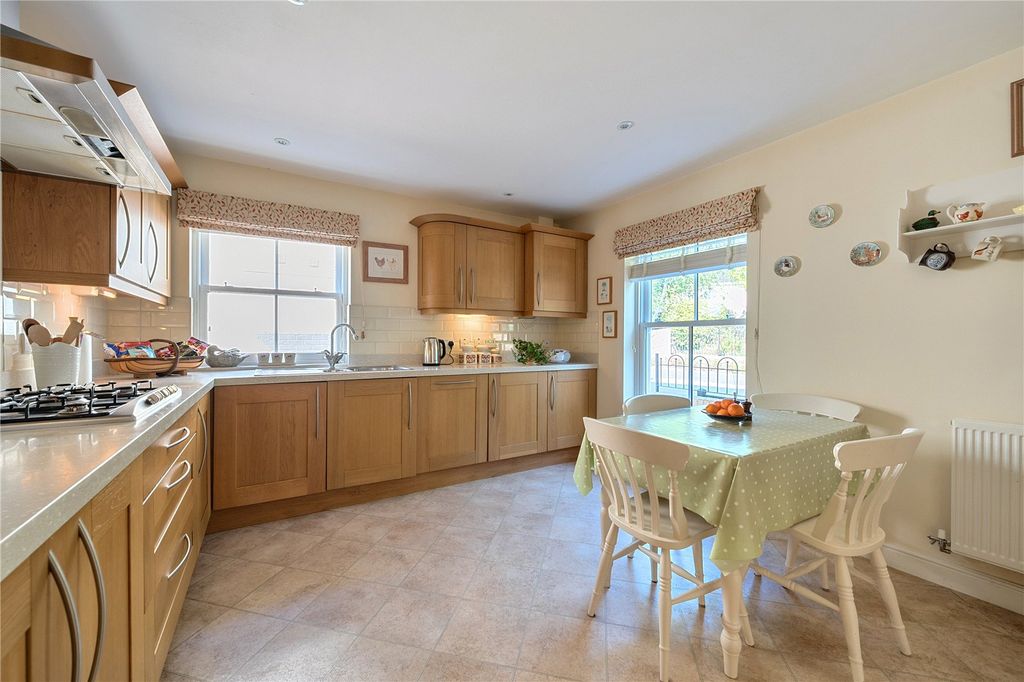 Property photo 3 of 14 Picture No. 06