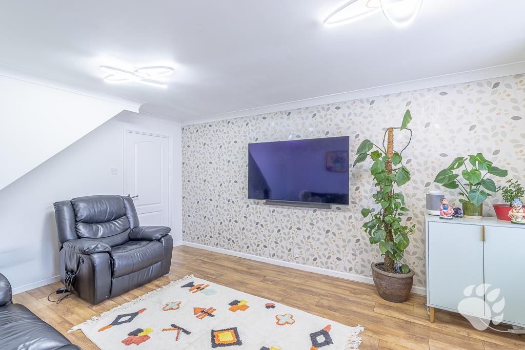 Property photo 2 of 29 Lounge