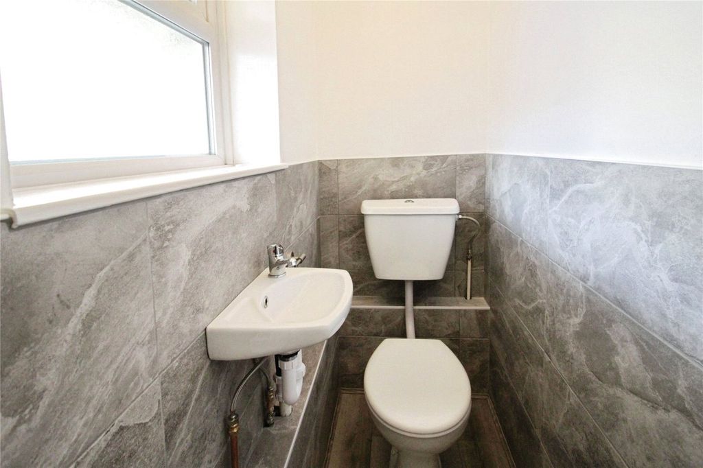 Property photo 3 of 9 Picture No. 07