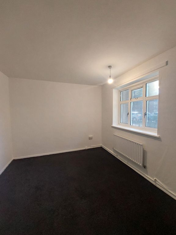 Property photo 3 of 3