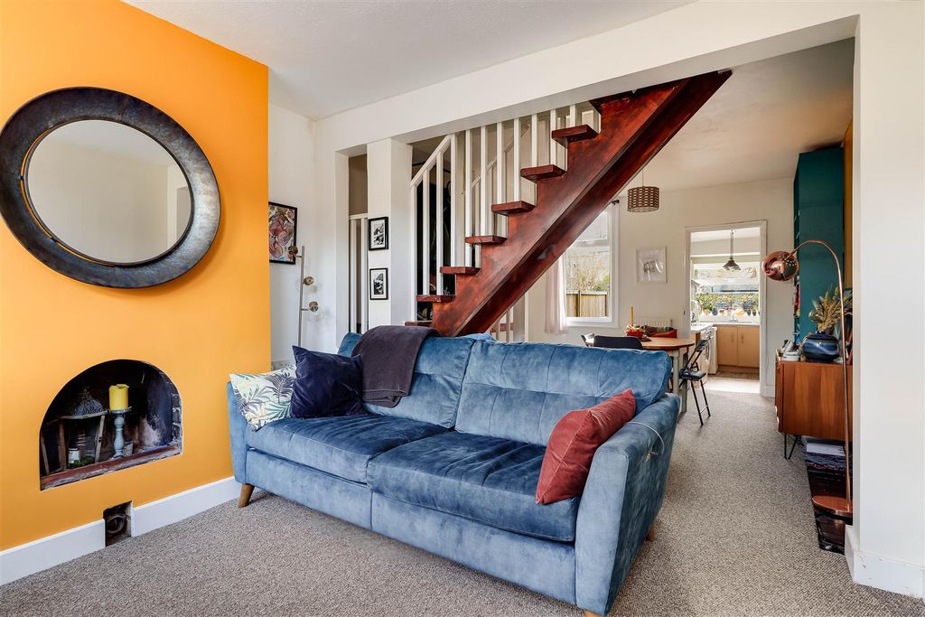 Property photo 2 of 15 Img (18).Jpg