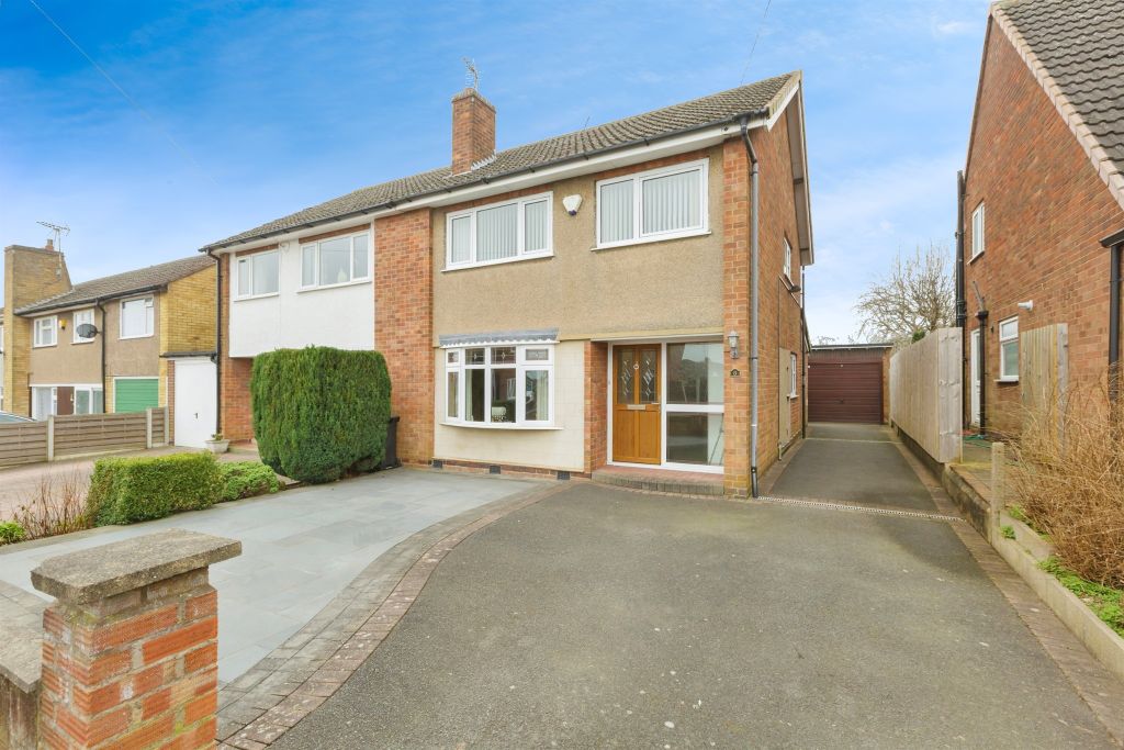 Property photo 2 of 17