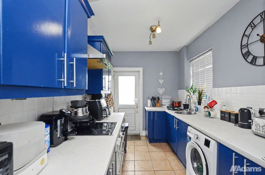 Property photo 3 of 15