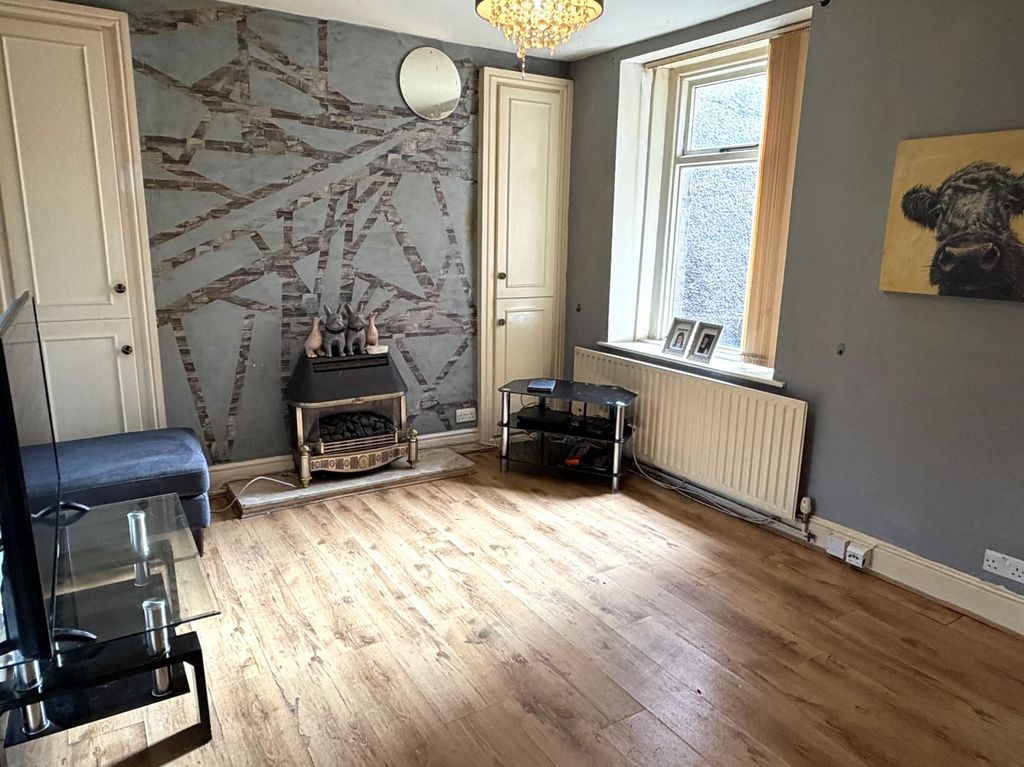 Property photo 3 of 10 Not Specified
