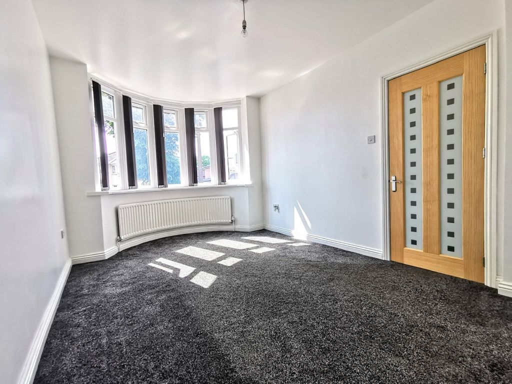 Property photo 3 of 10 Image