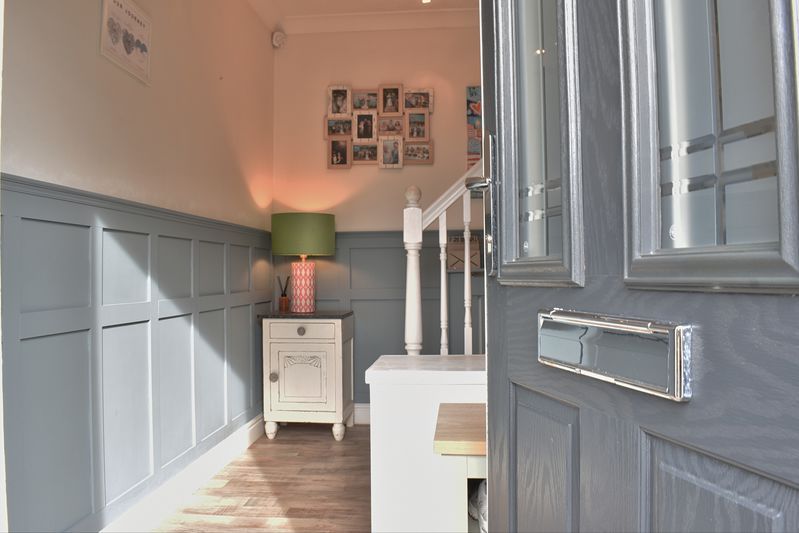 Property photo 3 of 17 Photo 8