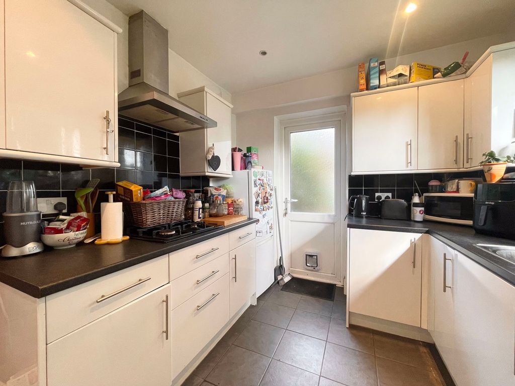 Property photo 1 of 15 Kitchen