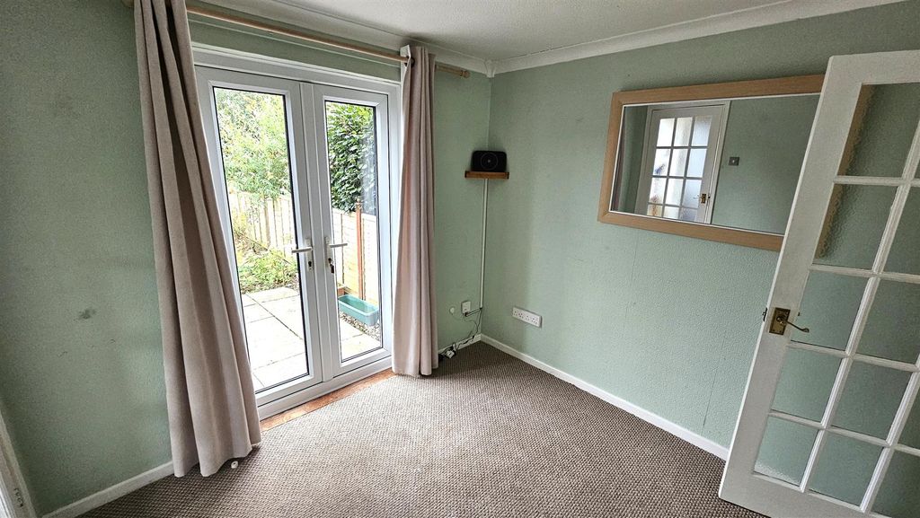 Property photo 3 of 12 1000168170.Jpg