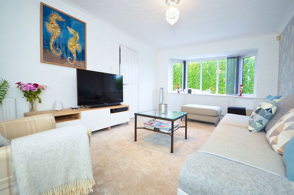 Property photo 3 of 19