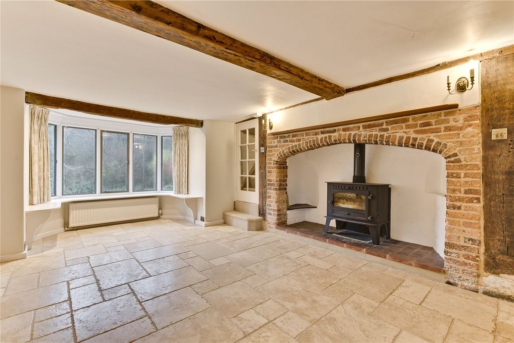 Property photo 2 of 23 Picture No. 33
