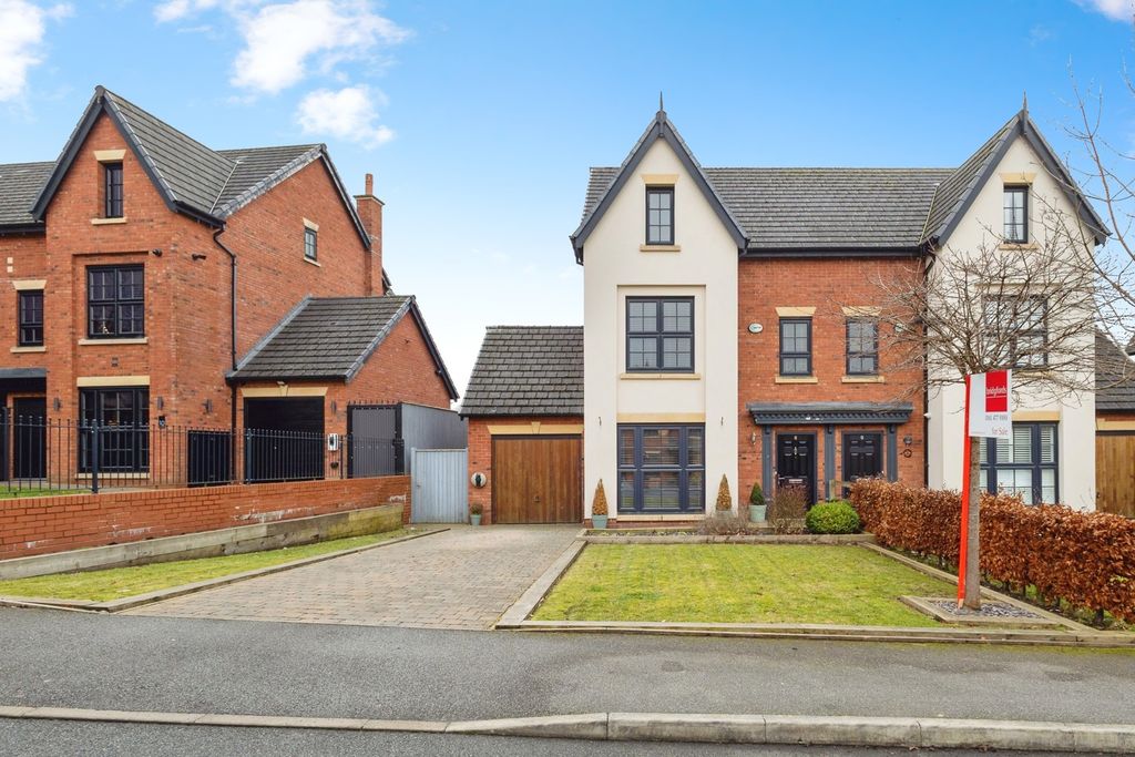 Property photo 1 of 33 Pbox-Img.Jpg