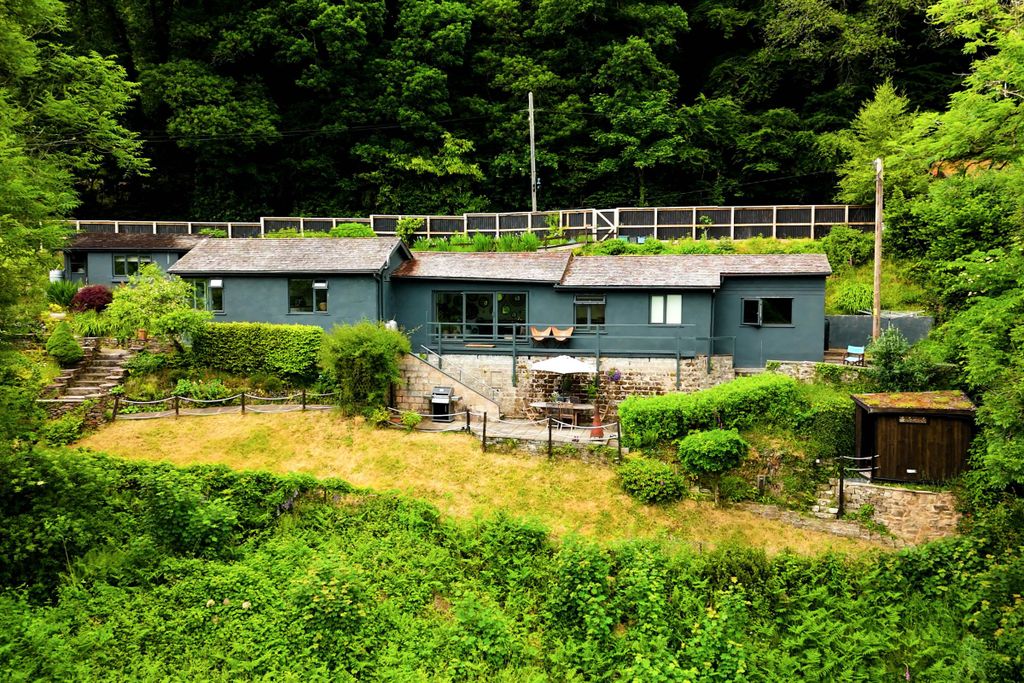 Property photo 1 of 34