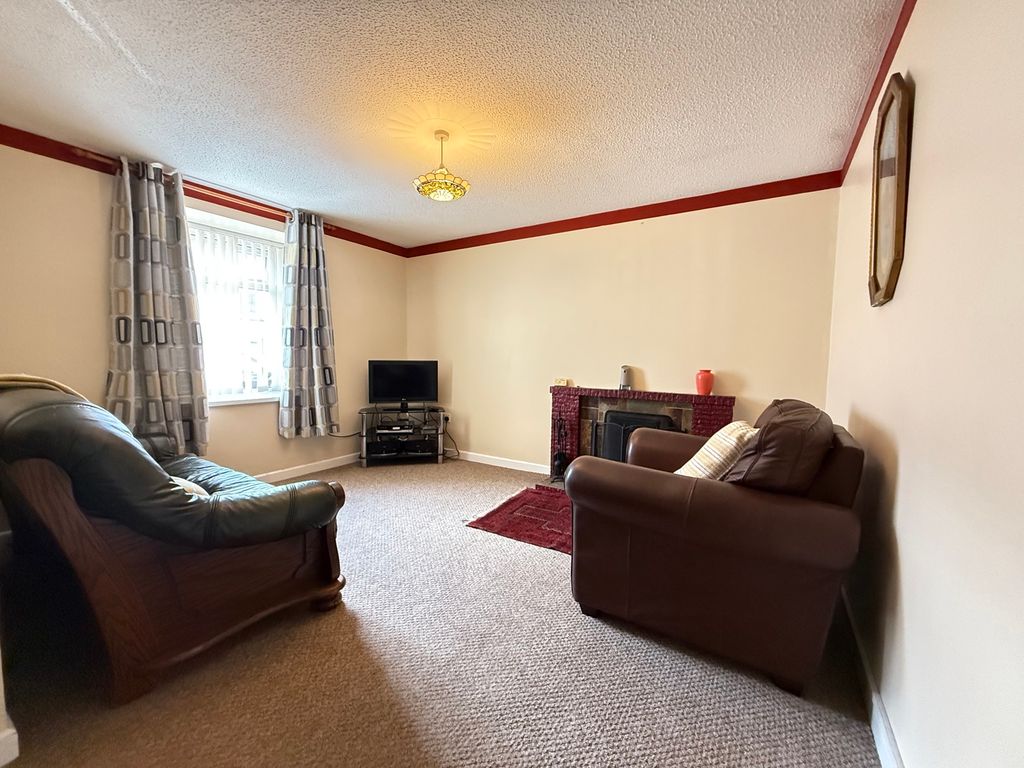 Property photo 3 of 11 Photograph