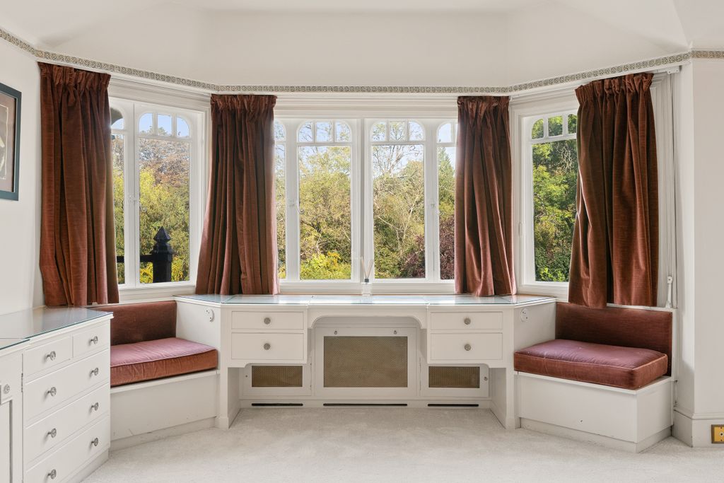 Additional image 13 of 6 bed property for saleGibraltar Lane Cookham, Maidenhead, Maidenhead SL6