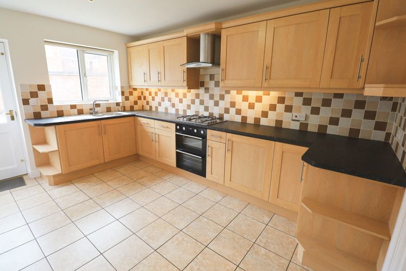 Property photo 2 of 15 Photo 16
