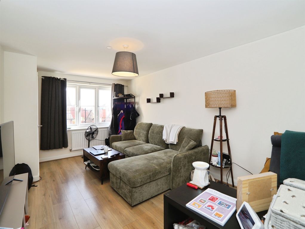Property photo 2 of 23