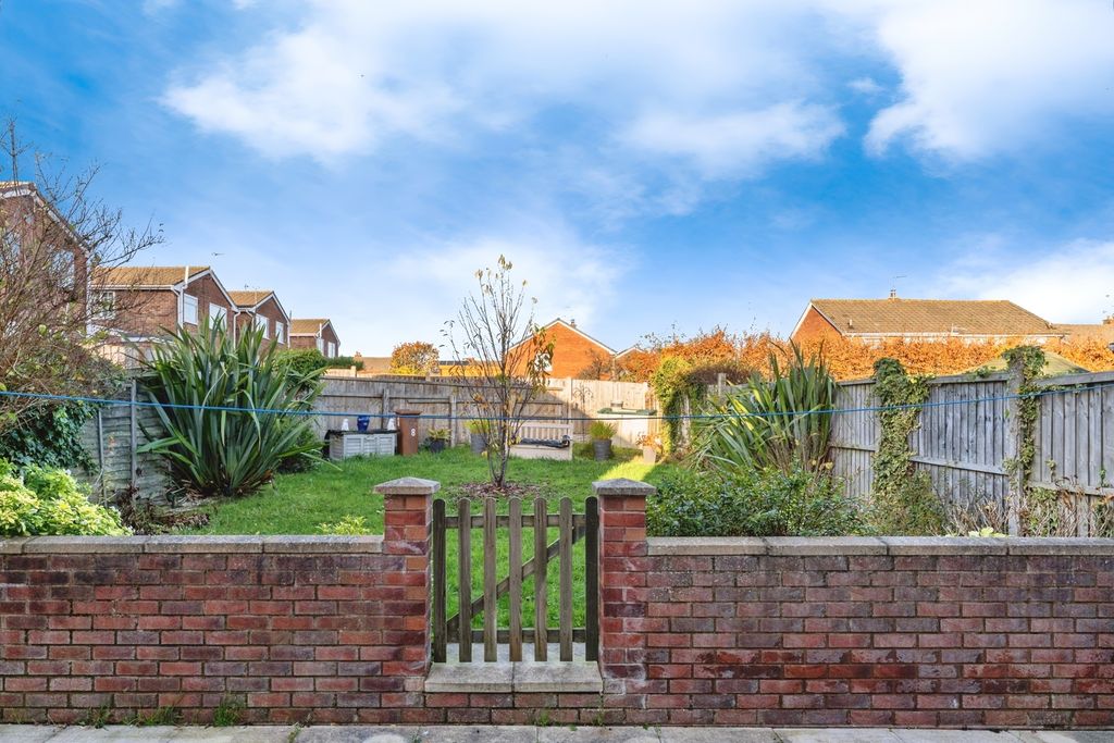 Property photo 2 of 18 Photo