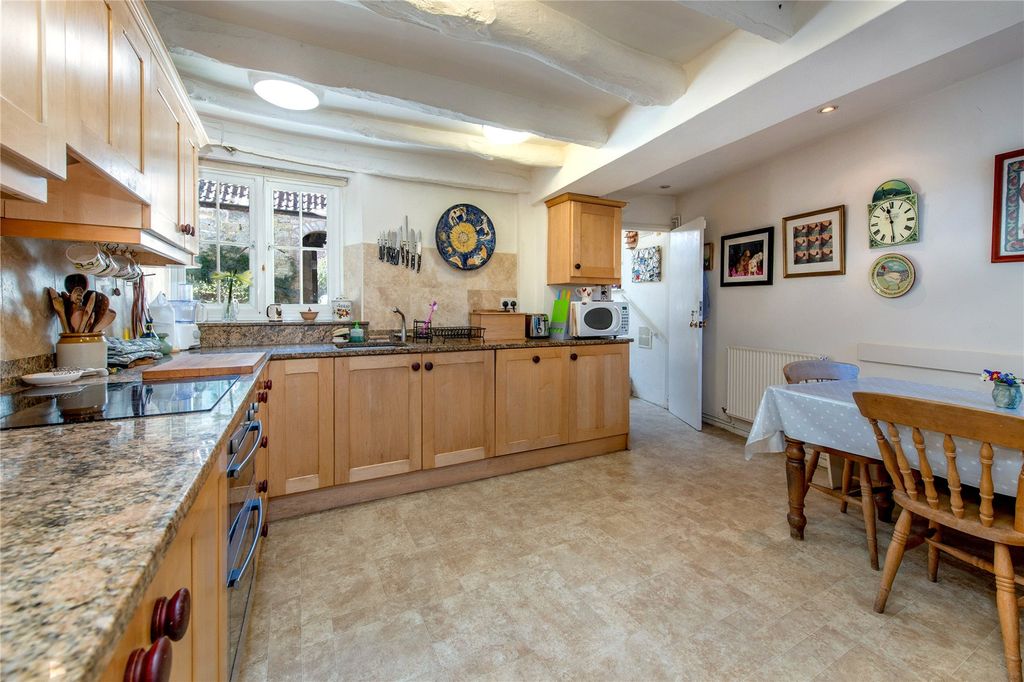 Property photo 3 of 31 Picture No. 29