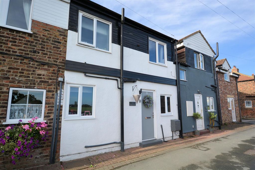 Property photo 1 of 10 Cliffe Exterior.Jpg