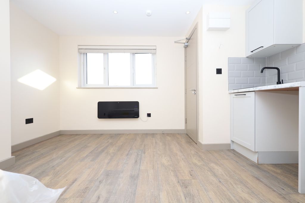 Property photo 3 of 3