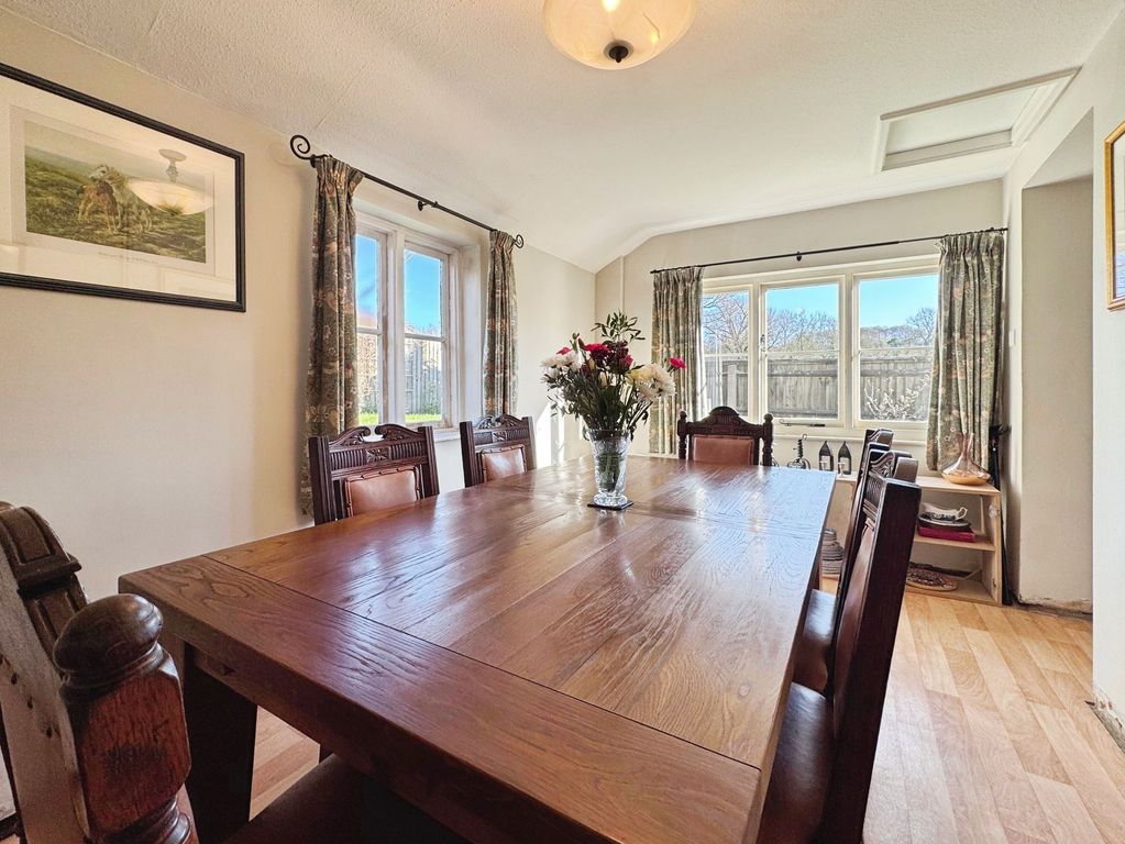 Property photo 2 of 29