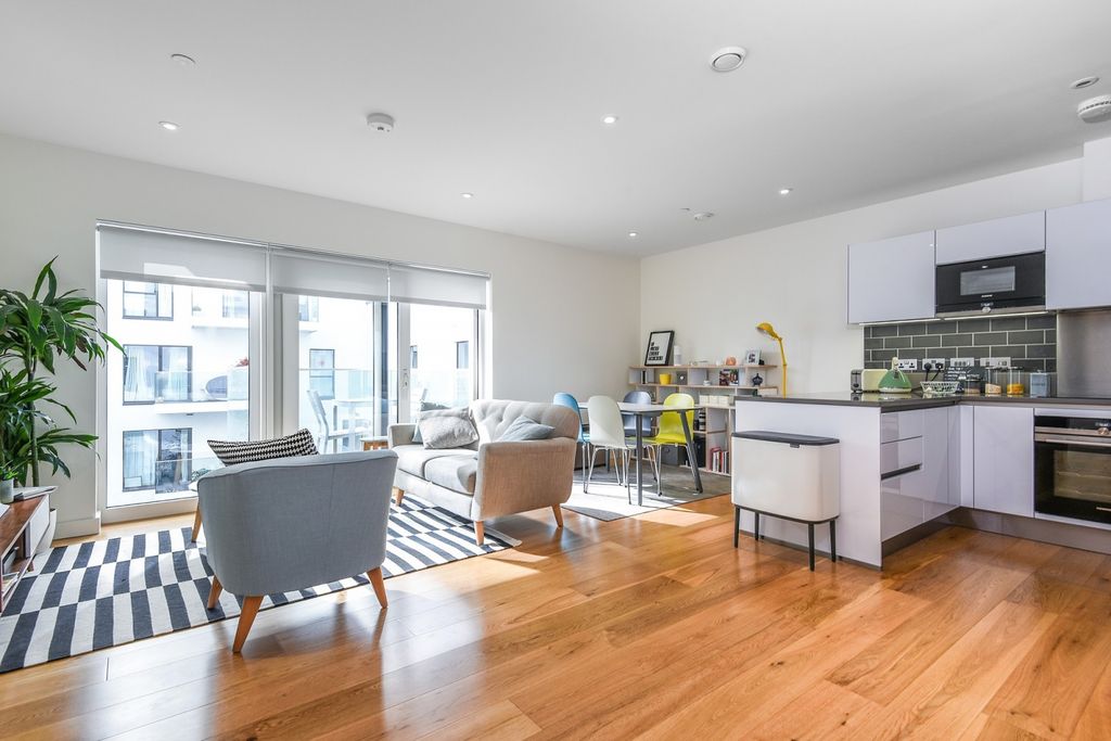 Property photo 1 of 9 Reception