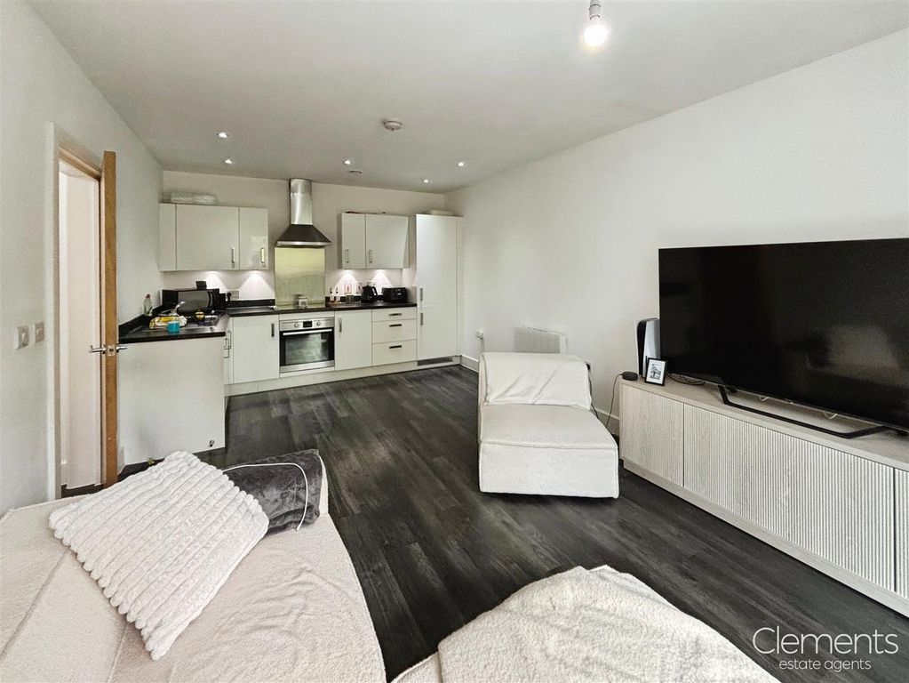 Property photo 2 of 19 User_Edited_Photo-67E21855_User-Edited-F3276Bb1-F6