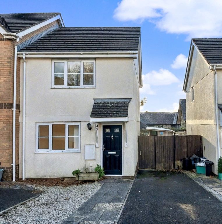 Property photo 1 of 8