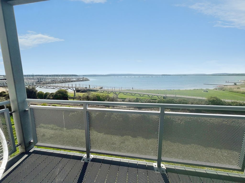 Property photo 2 of 30 Balcony