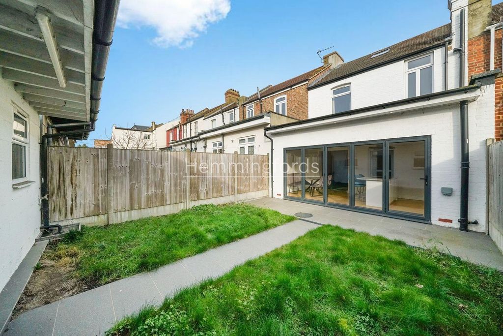 Property photo 2 of 15 25 Bertram Road - Youokknaaouhp6Vnjpxy.Jpg