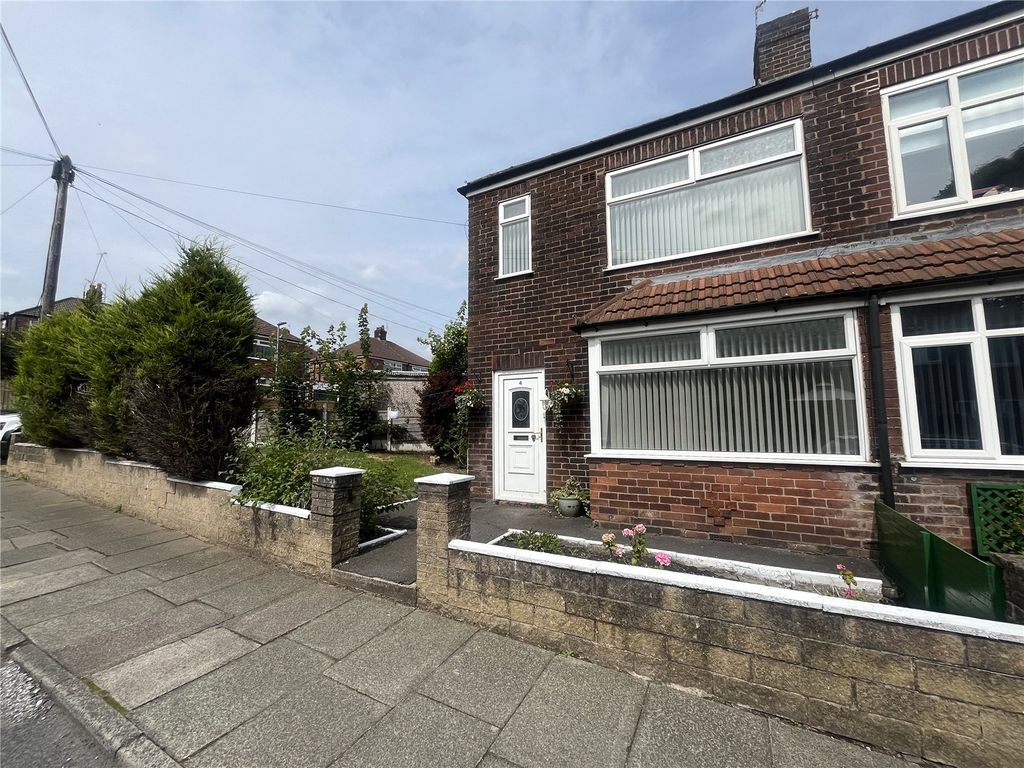 Property photo 3 of 17 Picture No. 02