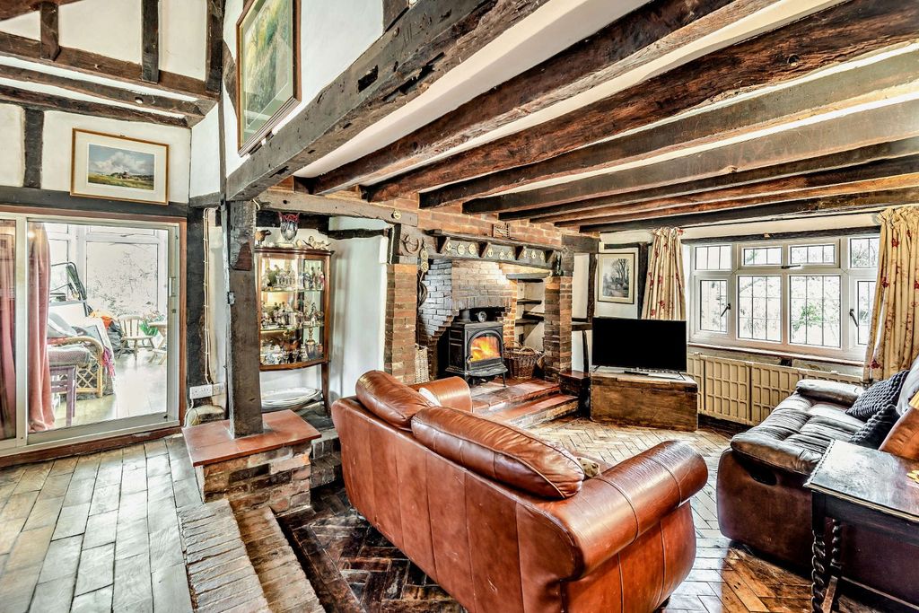 Property photo 2 of 19 Picture No. 18