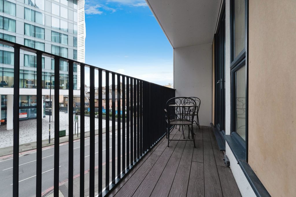 Property photo 2 of 15 Balcony