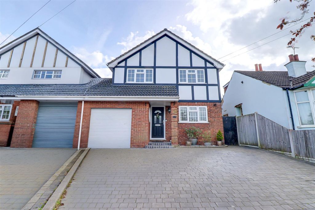 Property photo 1 of 32