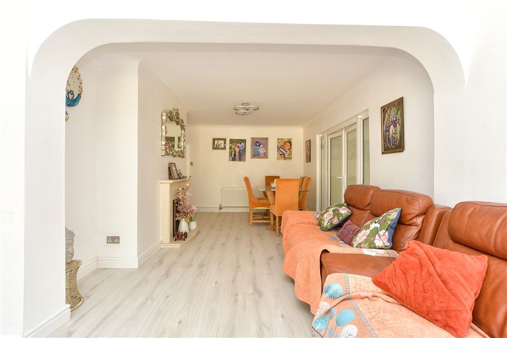 Property photo 1 of 10 Lounge/Diner