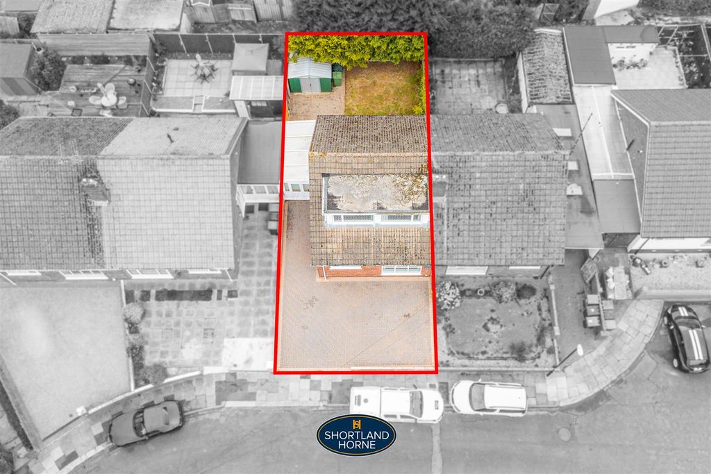 Property photo 2 of 28