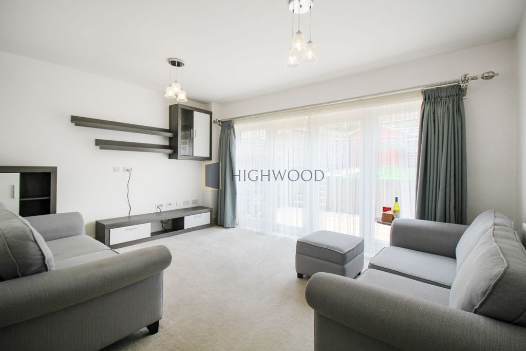 Property photo 2 of 45