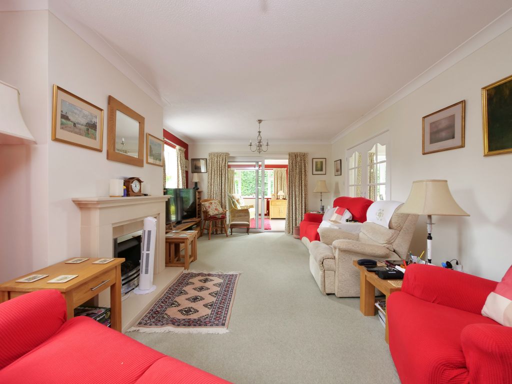 Property photo 3 of 34