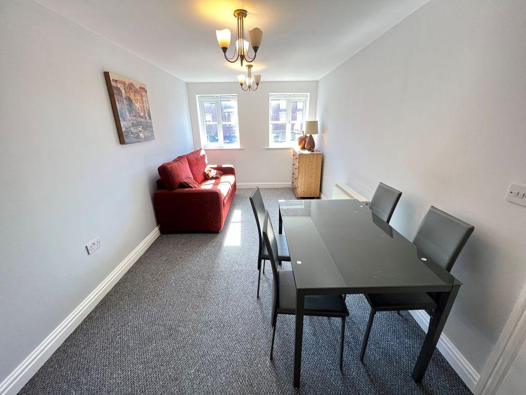 Property photo 2 of 5