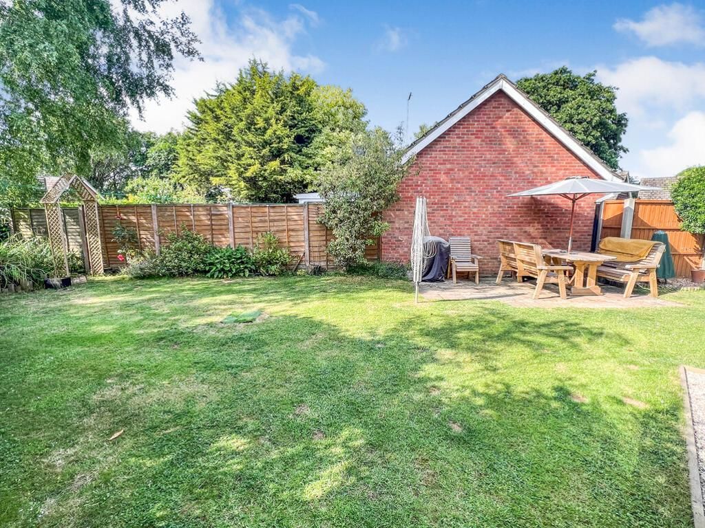 Property photo 2 of 21