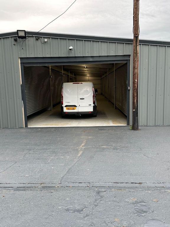 Property photo 2 of 9 Photo 2